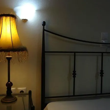 阿纳斯塔西娅别墅 3*